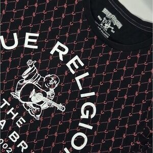 True Religion Men's 2XL Black Red Crew Neck Short Sleeve T-Shirt Monogram